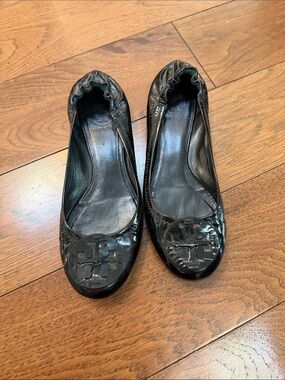 Authentic Tory Burch Black Patent Leather Logo Ballet Flats